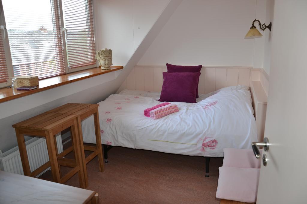 B&B Macbed Checkin-Time 1700-1800 Or Request Before You Book อัลค์มาร์ ภายนอก รูปภาพ